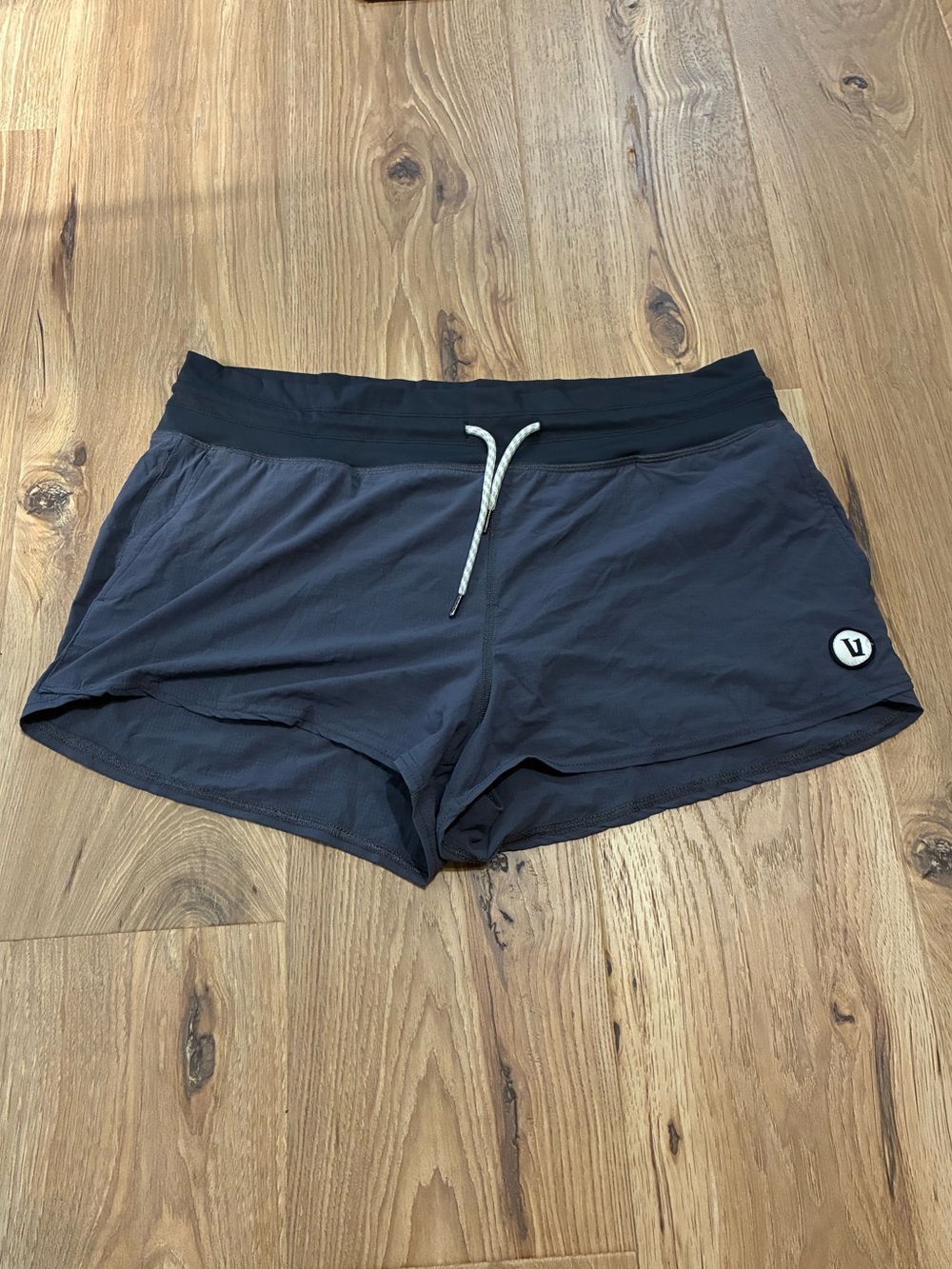 Vuori Shorts